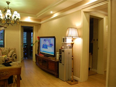 美式客厅电视背景墙效果图